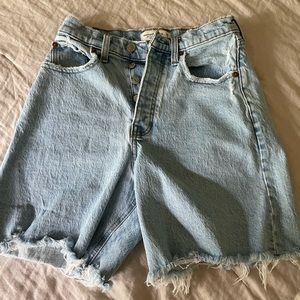 Abercrombie and fitch Curve Love High Rise 7 Inch Dad Shorts